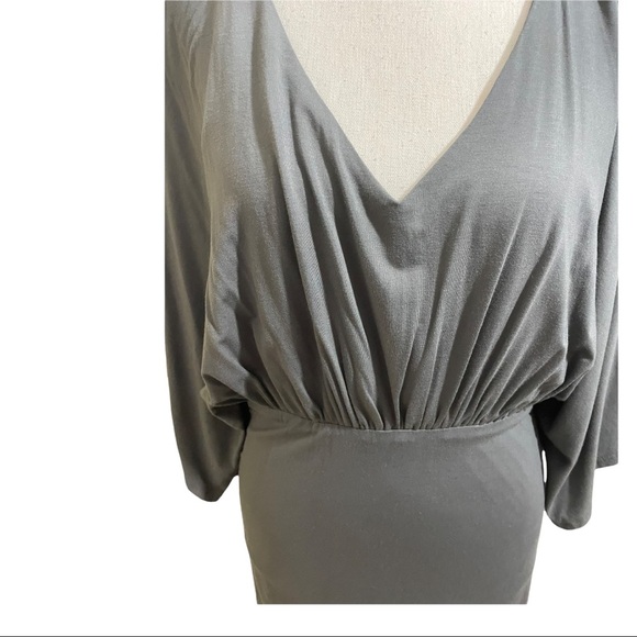 Lulus mini grey handkerchief style sleeves dress bell sleeves size Medium - Picture 3 of 8